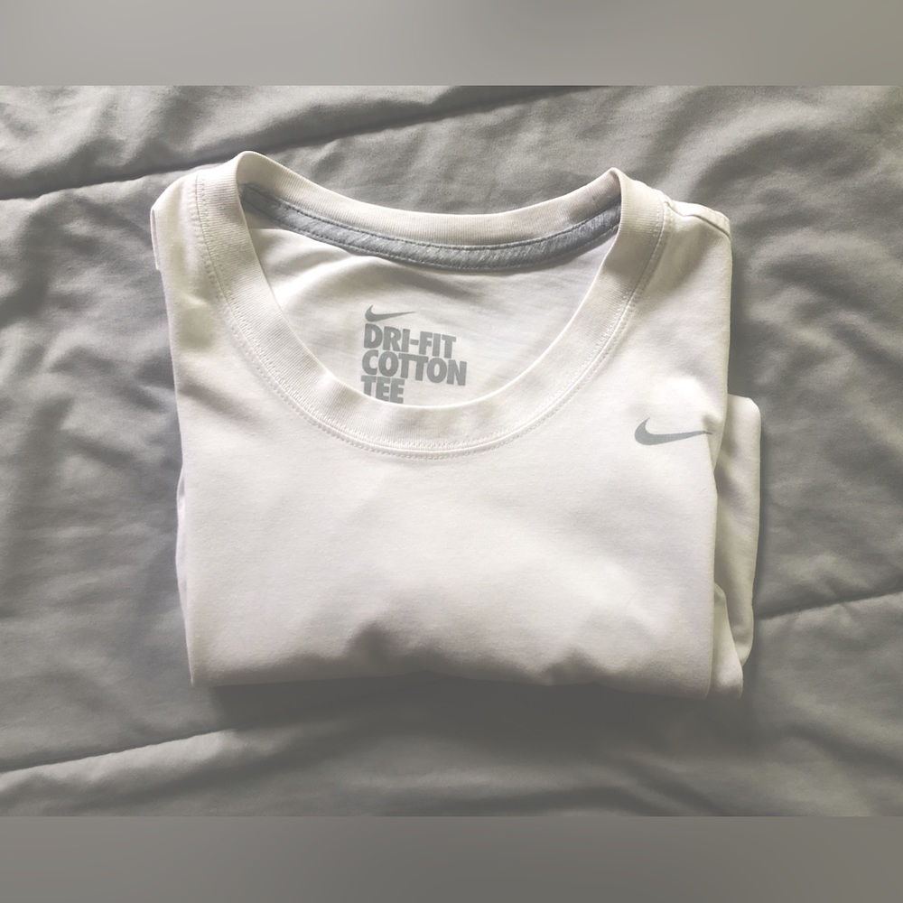 White Nike tee